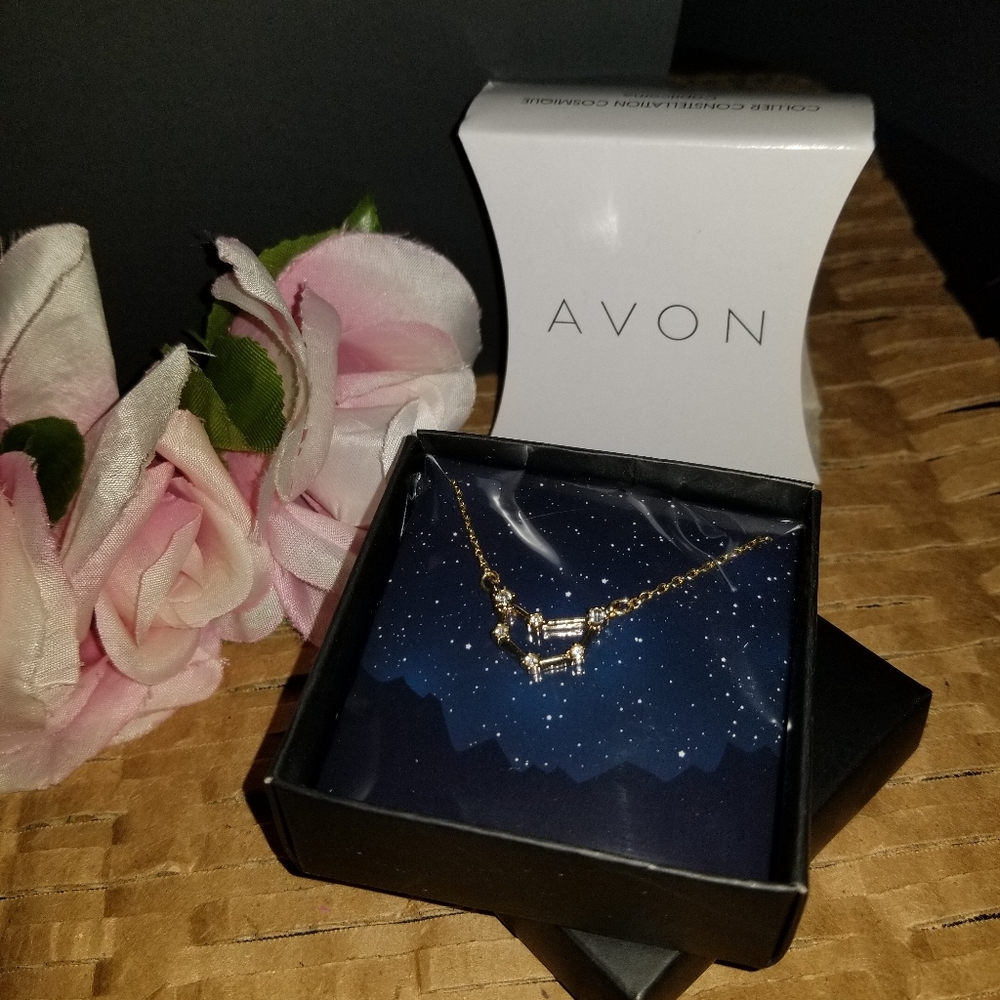 New Avon Capricorn Cosmic Constellation Necklace - Picture 3 of 4